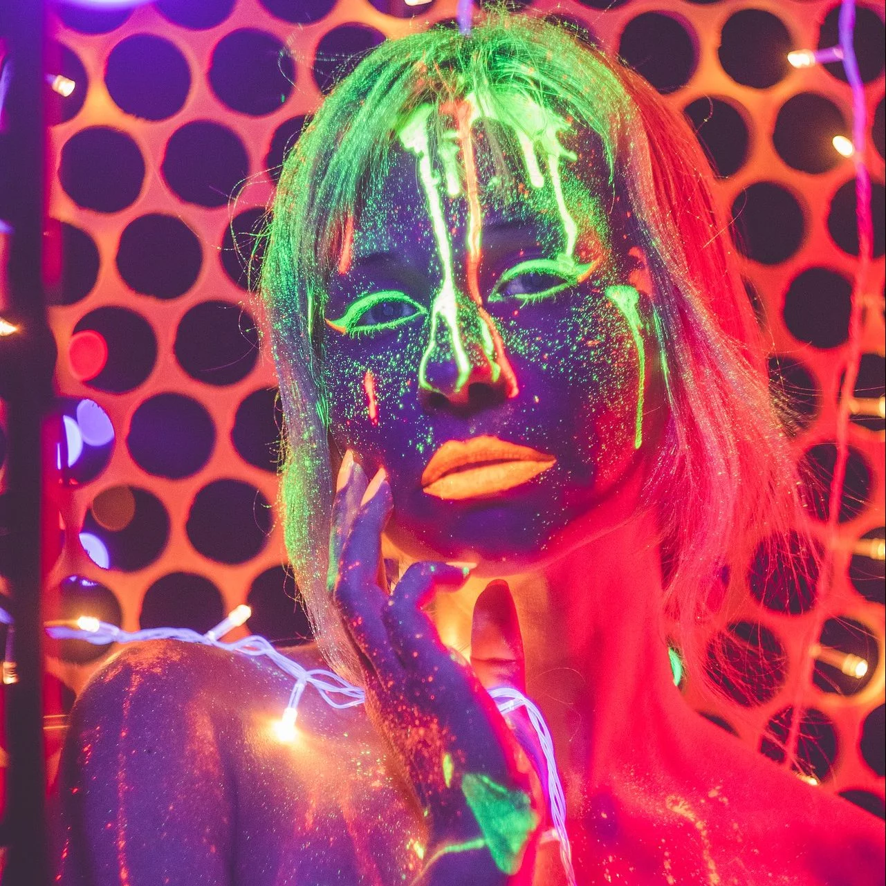 neon   e